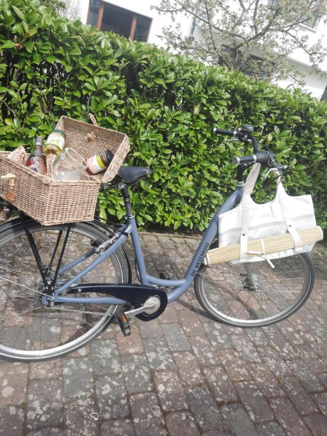 Moin !Die Weserbude Nordenham Esterno foto
